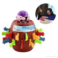 Настольная игра Tomy Pop Up Pirate Game (T7028) изображение 6