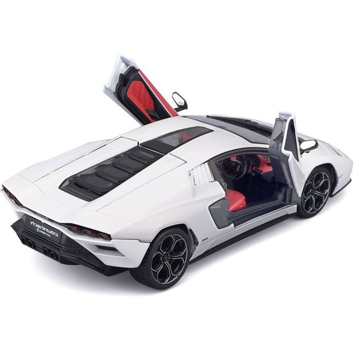 Машина Bburago Lamborghini Countach LPI 800-4 (белая, 1:24) (18-21102) изображение 5