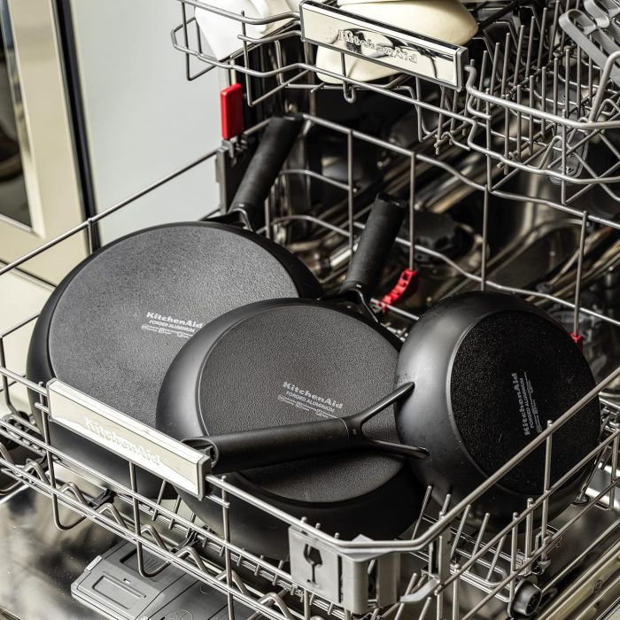Ківш KitchenAid CFA 20 см 3,1 л з керамічним покриттям (CC005684-001) зображення 5