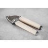 Прес для часнику KitchenAid Coreline 19 см кремовий (KAG132OHACE) зображення 6