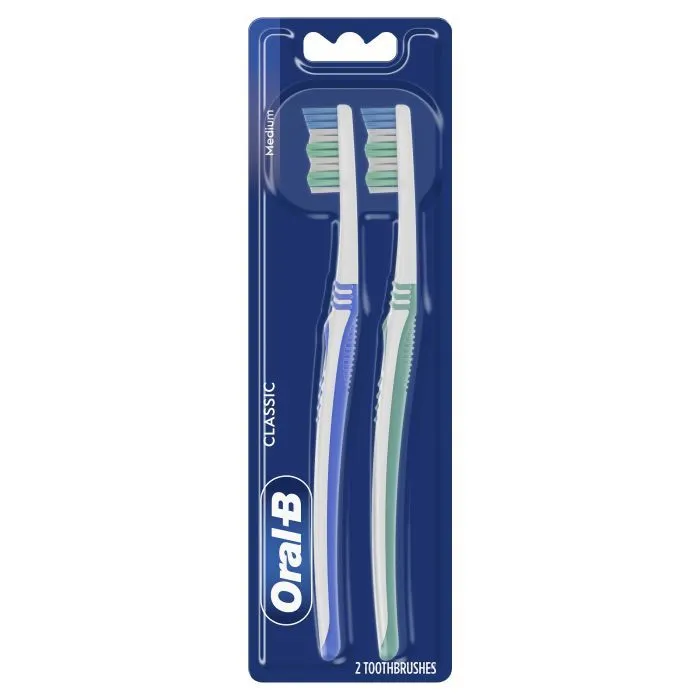 Зубна щітка Oral-B Classic Середньої жорсткості 2 шт. (8006530291408) зображення 2