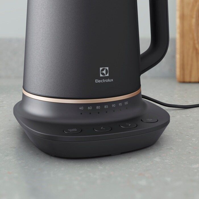 Электрочайник Electrolux E7K1-6BP изображение 7