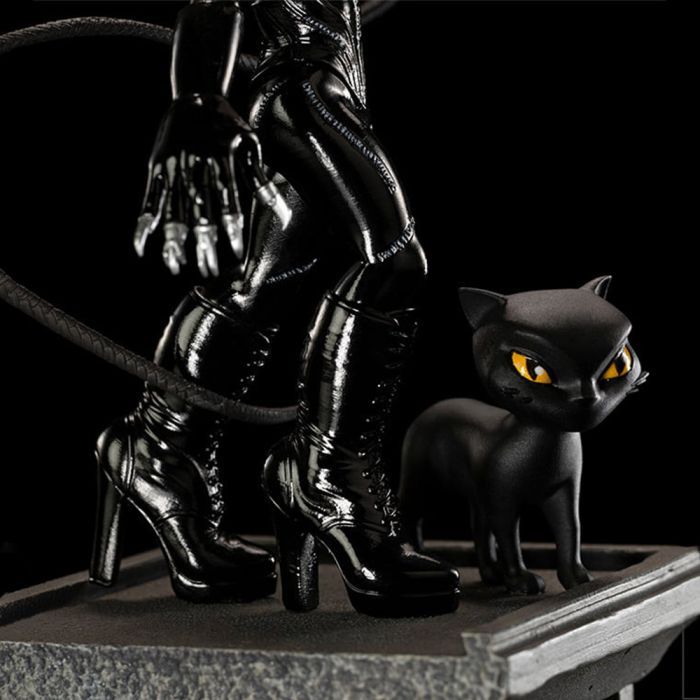 Фігурка для геймерів Weta Workshop DC Comics Batman Returns Catwoman (DCCBAT47121-MC) зображення 6