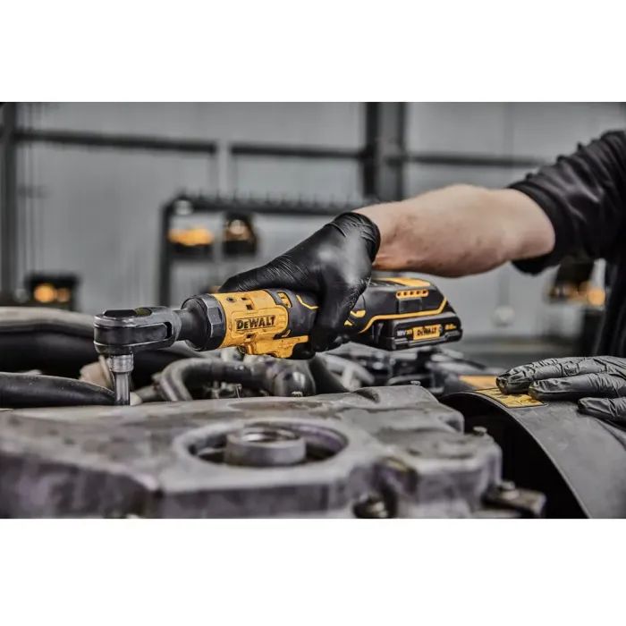 Гайковерт DeWALT угловой - трещётка,18V XR Li-lon, 2Ah, 95 Нм, ложемент (DCF512D1G) изображение 3