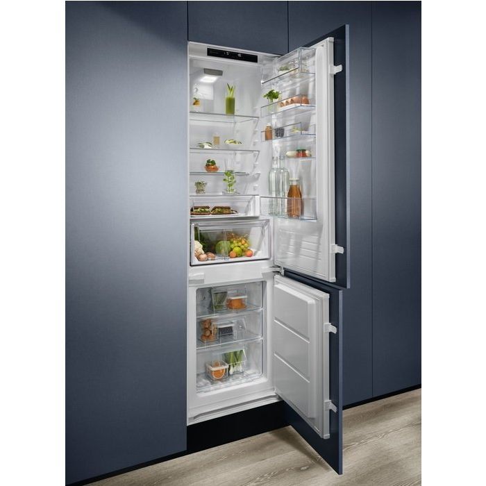 Холодильник Electrolux RNT6TE19S0 изображение 7