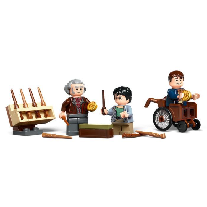 Конструктор LEGO Harry Potter Лавки Оливандера и мантий от Мадам Малкин (76439) изображение 6