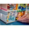 Конструктор LEGO Friends Хартлейк-Сити. Квартиры и магазины (42670) изображение 10