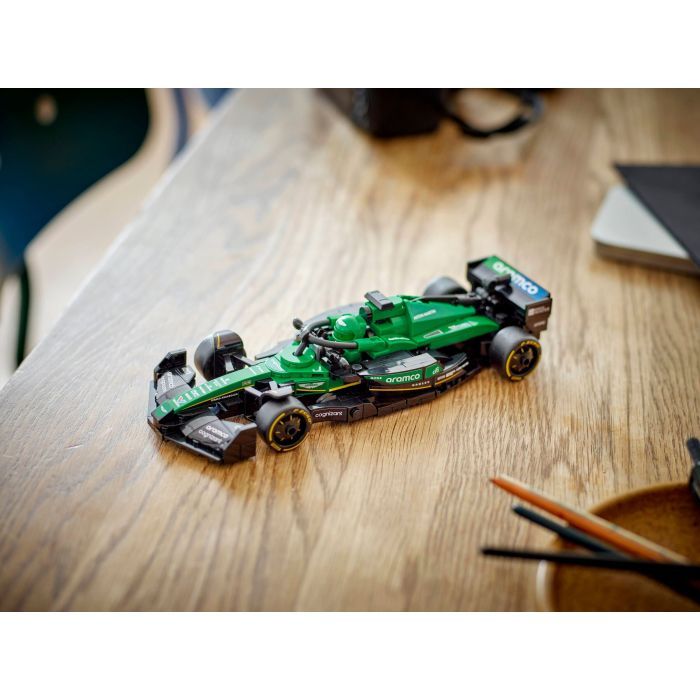 Конструктор LEGO Speed Champions Автомобиль для гонок Aston Martin Aramco F1® AMR24 (77245) изображение 10