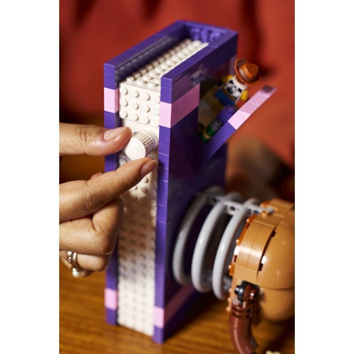 Конструктор LEGO Disney Pixar Книжные подставки «Собачка Спиралька» из «Истории игрушек» (43301) изображение 10