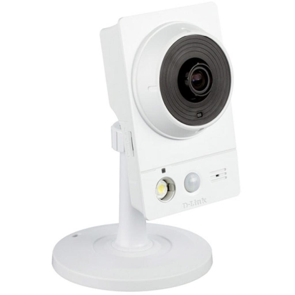 Камера видеонаблюдения D-Link DCS-2136L изображение 2