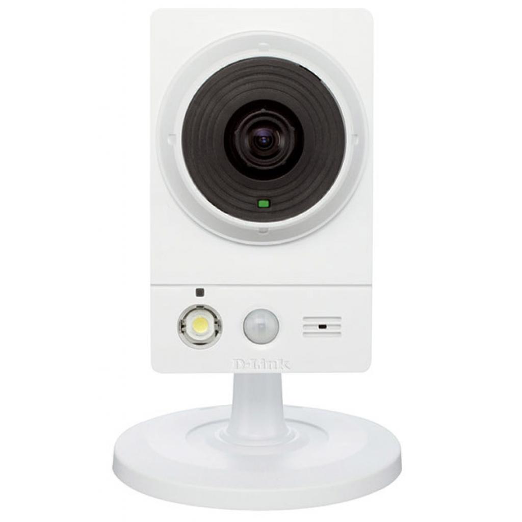 Камера видеонаблюдения D-Link DCS-2136L