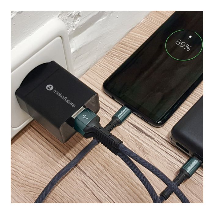 Зарядное устройство MakeFuture 2.4A 2USB Auto-ID Black (MCW-22BK) изображение 3