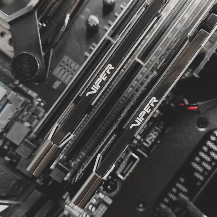Модуль памяти для компьютера DDR4 16GB (2x8GB) 3600 MHz Viper Steel Patriot (PVS416G360C7K) изображение 7