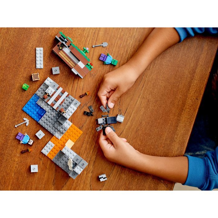 Конструктор LEGO Minecraft Заброшенная шахта (21166) изображение 9