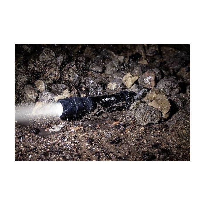 Ліхтар Varta Indestructible F30 Pro LED 6хАА (18714101421) зображення 5