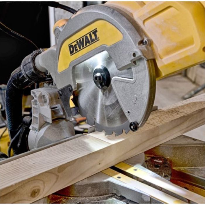 Торцювальна пила DeWALT DWS777 зображення 4
