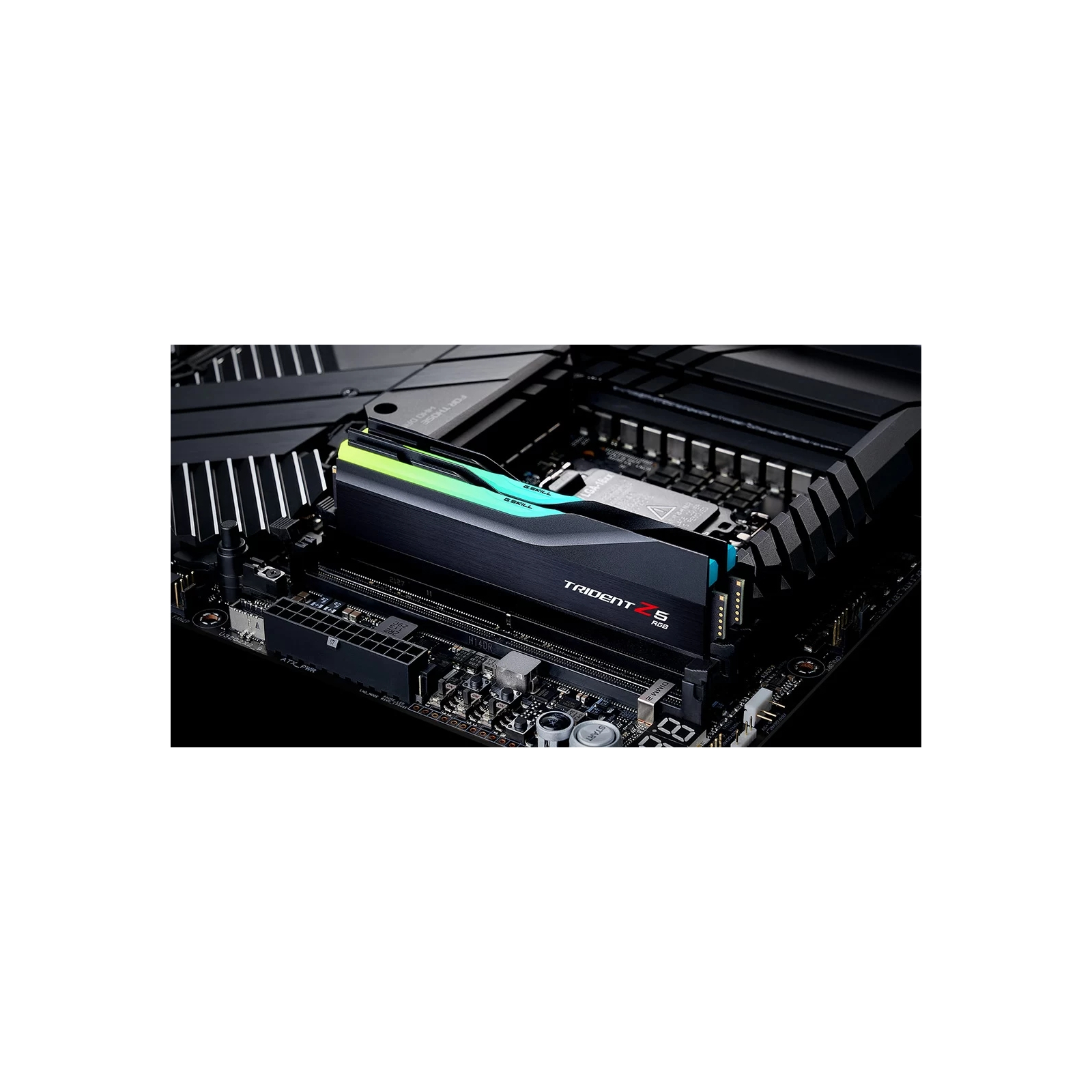 Модуль пам'яті для комп'ютера DDR5 32GB (2x16GB) 6000 MHz Trident Z5 RGB Black G.Skill (F5-6000J3636F16GX2-TZ5RK) зображення 6