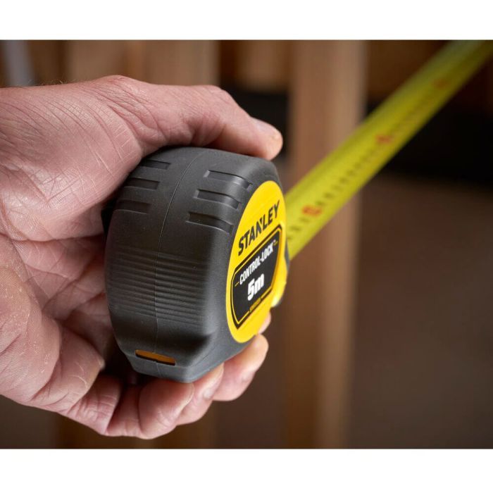 Рулетка Stanley CONTROL-LOCK, 5мх25мм, у прогумованому корпусі, з двосторонньою шкалою (STHT37231-0) зображення 8