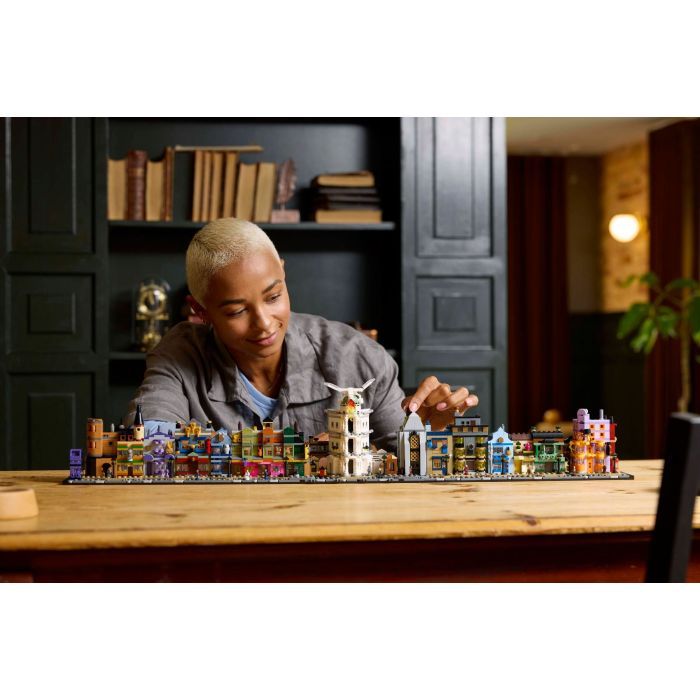 Конструктор LEGO Harry Potter Алея Діаґон. Чаклунські крамниці (76444) зображення 7
