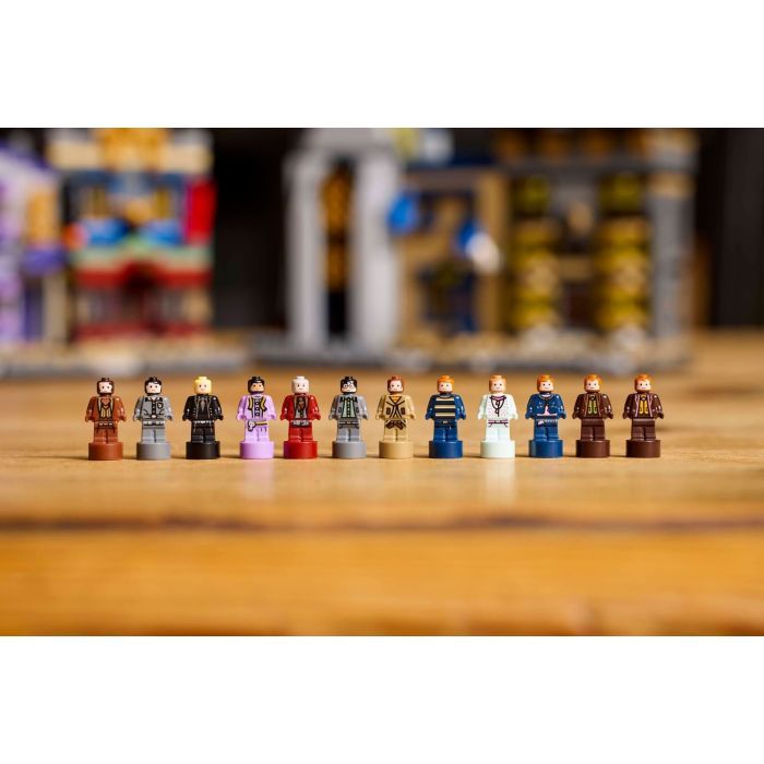Конструктор LEGO Harry Potter Алея Діаґон. Чаклунські крамниці (76444) зображення 8