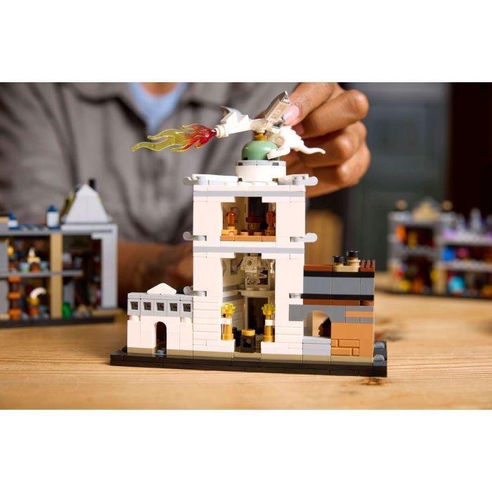 Конструктор LEGO Harry Potter Алея Діаґон. Чаклунські крамниці (76444) зображення 9