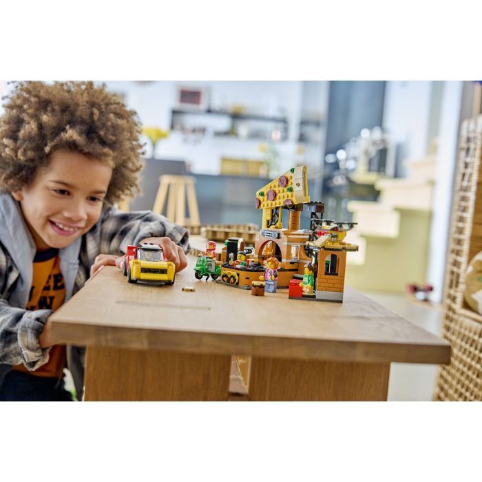 Конструктор LEGO City Доставка піци з різними транспортними засобами (60496) зображення 10