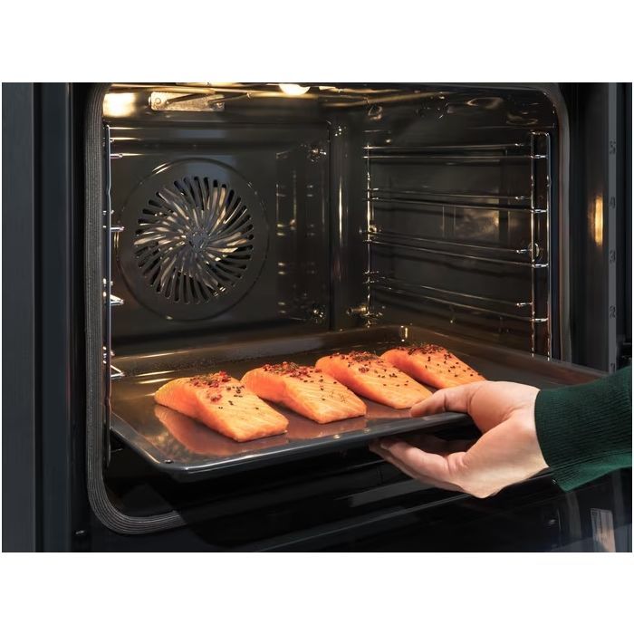 Духова шафа Electrolux EOB7S31V зображення 8