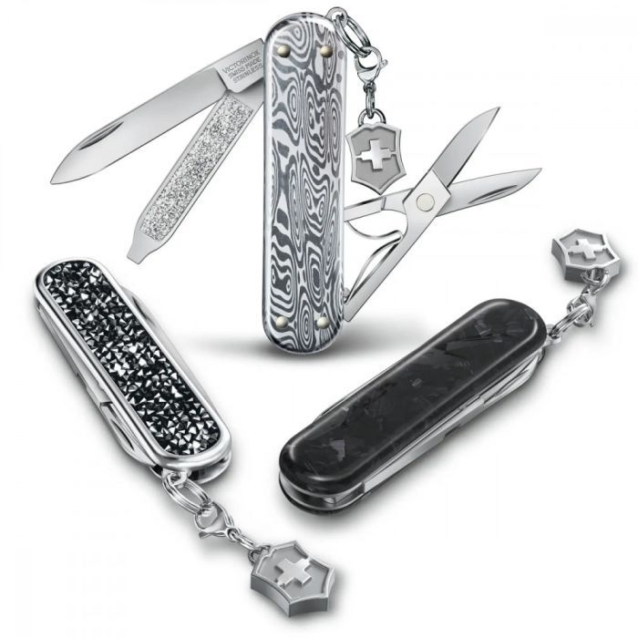 Нож Victorinox Classic SD Brilliant Damast + брелок-лого (0.6221.34) изображение 5