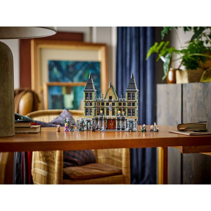 Конструктор LEGO Harry Potter Поместье семьи Мелфой (76453) изображение 11
