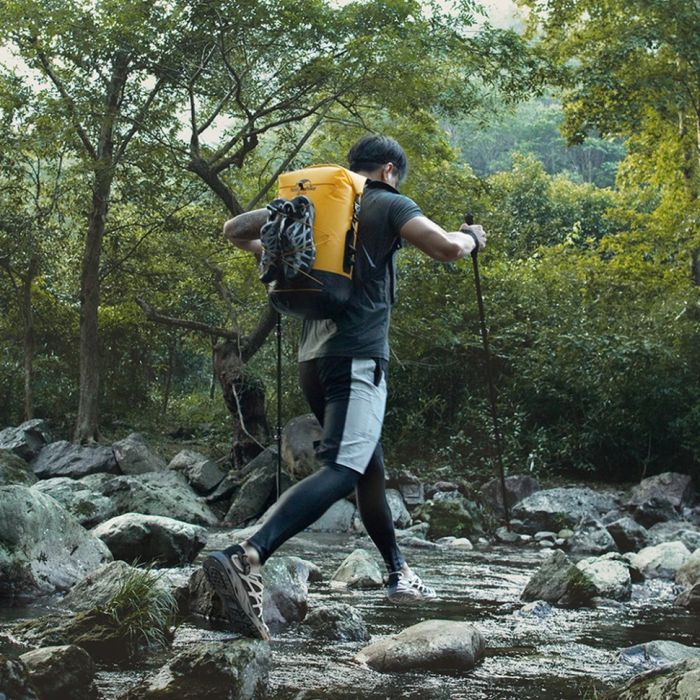 Рюкзак туристичний Naturehike водонепроникний NH21FSB04, 40л, жовтий (6927595788257) зображення 7