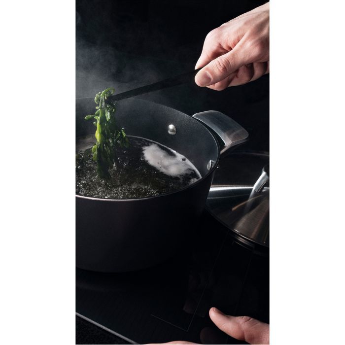 Каструля Fiskars Taiten з кришкою 3,5 л (1066952) зображення 8