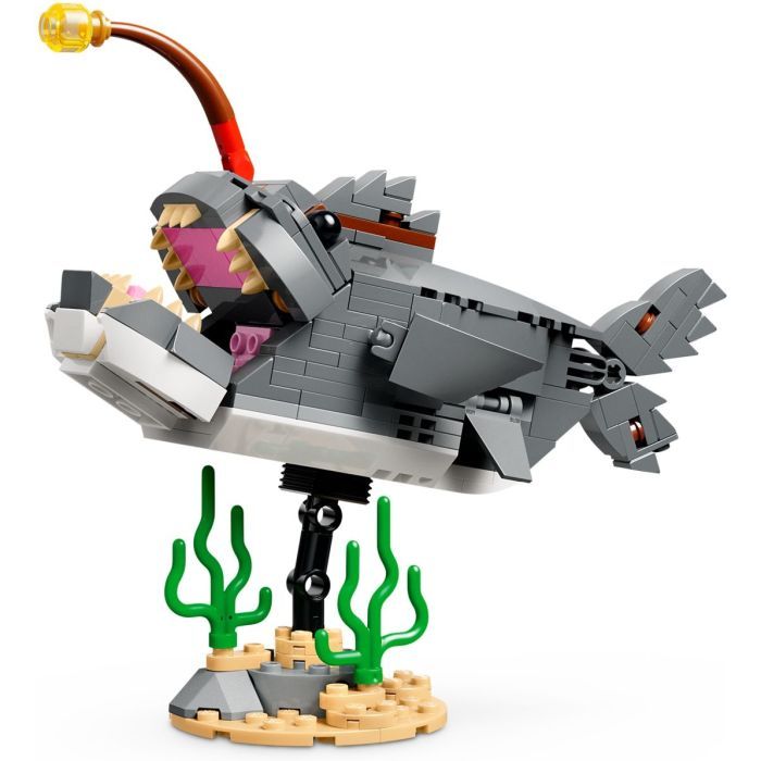 Конструктор LEGO Creator Лютая акула со сундуком сокровищ (31381) изображение 8