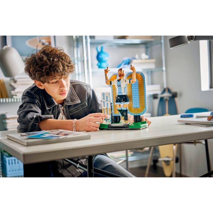 Конструктор LEGO Editions Football Лионель Месси — легенда футбола (43015) изображение 8