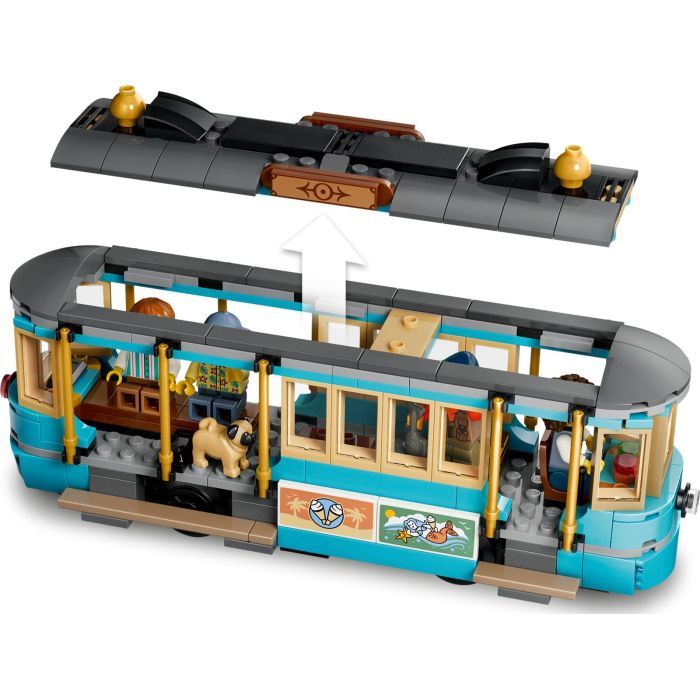Конструктор LEGO City Классический трамвай к пляжу (60506) изображение 5