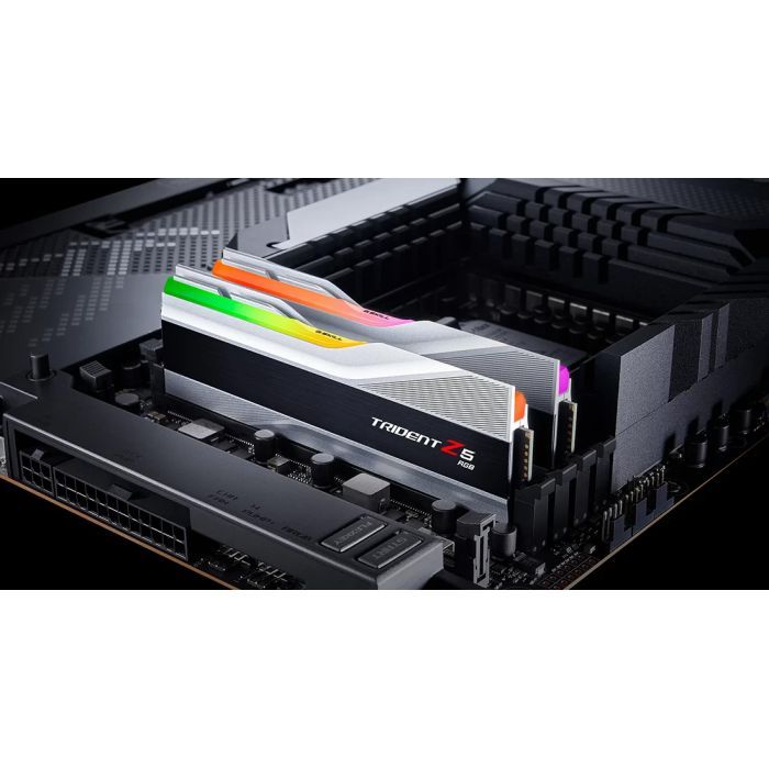 Модуль памяти для компьютера DDR5 64GB (2x32GB) 6000 Trident Z5 RGB Silver G.Skill (F5-6000J3238G32GX2-TZ5RS) изображение 7