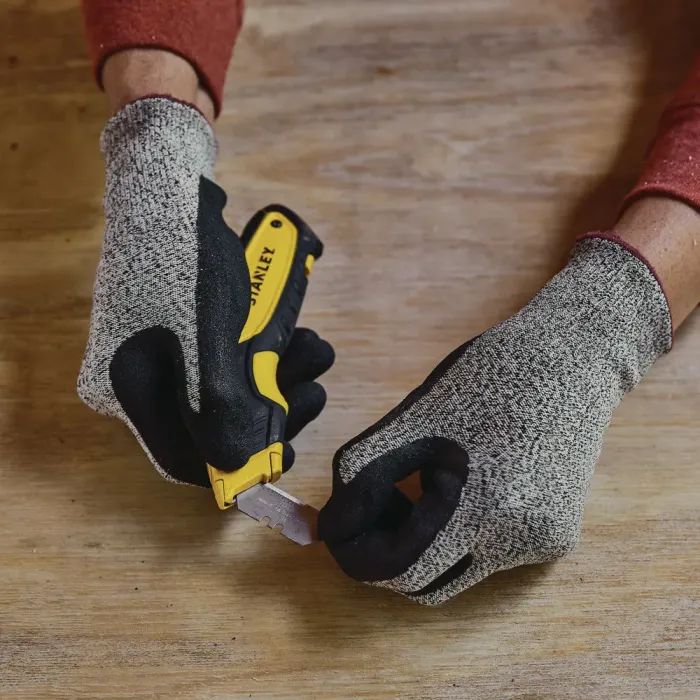 Нож монтажный Stanley PREMIUM с выдвижным лезвием , L=170 мм (STHT10479-0) изображение 6