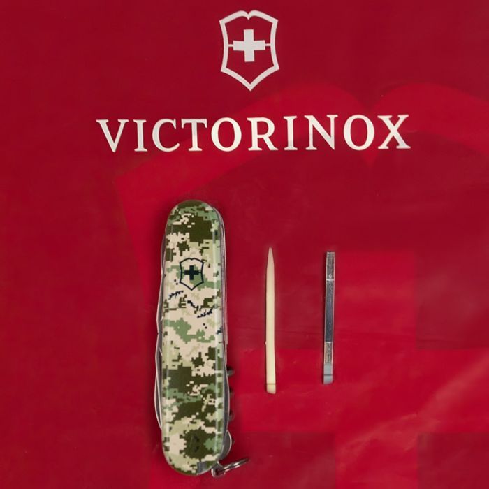 Нож Victorinox Huntsman Army 91 мм Піксель (1.3713.3_W3940p) изображение 6