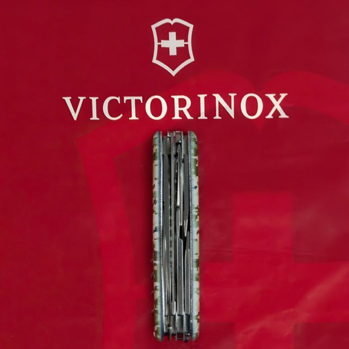 Нож Victorinox Huntsman Army 91 мм Піксель (1.3713.3_W3940p) изображение 7