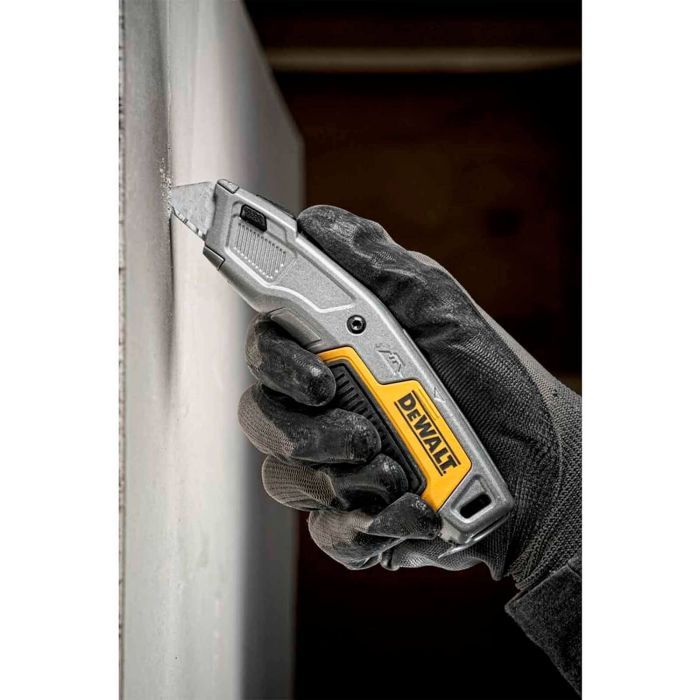 Нож монтажный DeWALT с выдвижным лезвием для отделочных работ 150 мм (DWHT10054-0) изображение 5