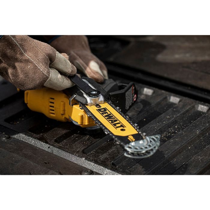 Ланцюгова пила DeWALT міні, 18 XR Li-ion 5Ah, безщіткова, шина 20 см (DCMPS520P1) зображення 7