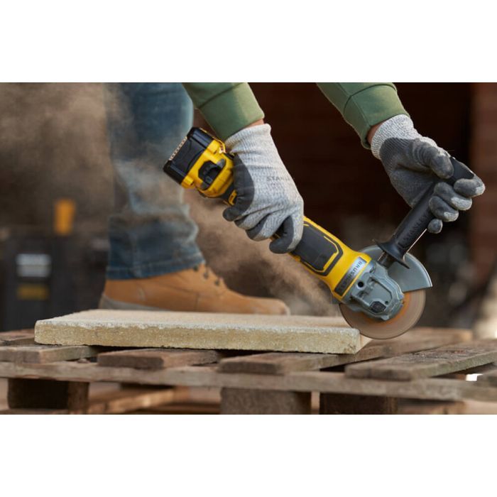 Шліфувальна машина Stanley кутова акум безщіткова FATMAX,Li-Ion V20, 18В, 2x4Ah, 8000об/хв, 125 мм, кейс (SFMCG700M2K) зображення 6