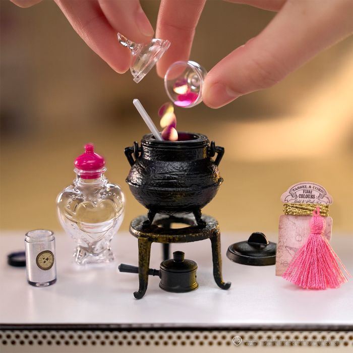 Игровой набор MGA's Miniverse серии Harry Potter - Создай волшебные зелья (594512) изображение 3