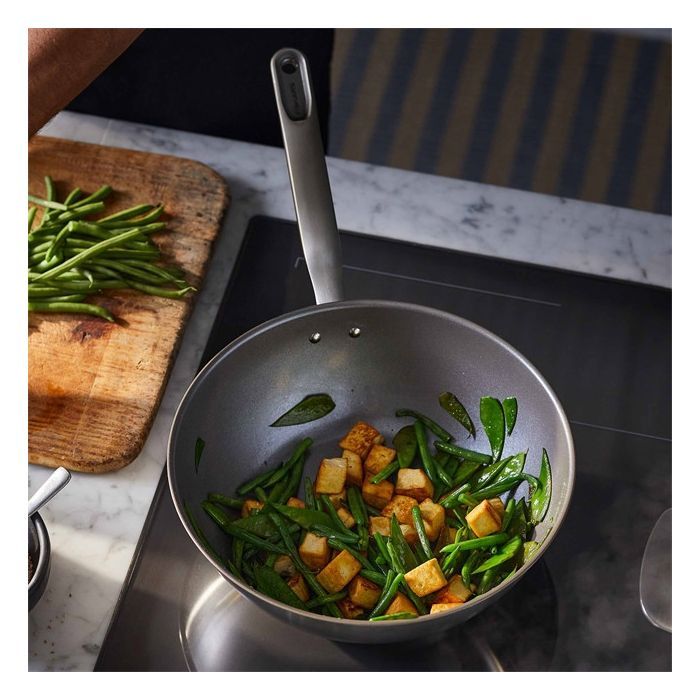 Сковорода Fiskars Вок All Steel 28 см матова (1064747) изображение 7