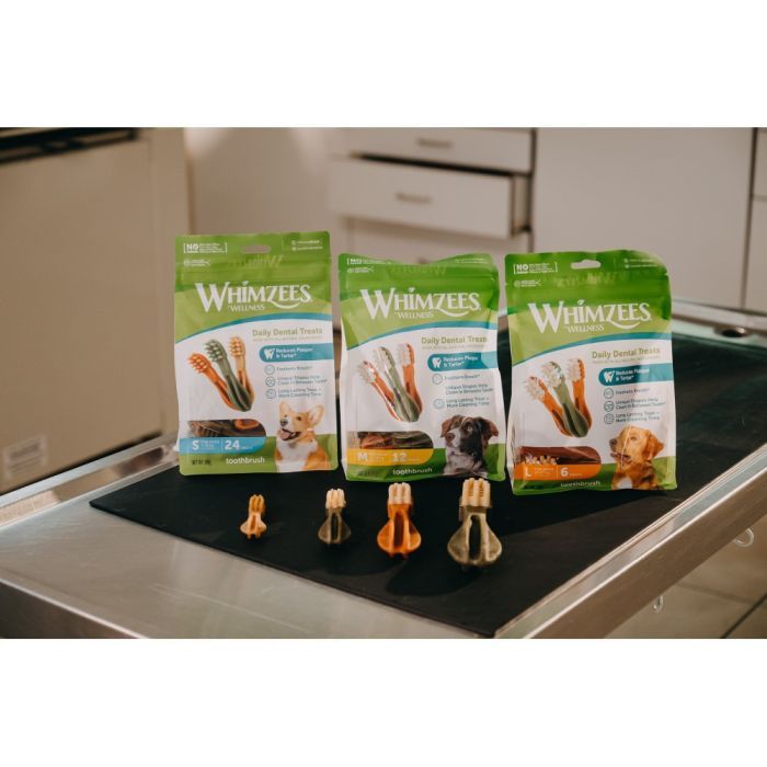 Ласощі для собак Whimzees Toothbrush L 6 шт (8718627750681) зображення 6
