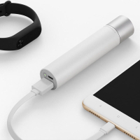 Фонарь Xiaomi Mi Portable Flashlight White (375142) изображение 4