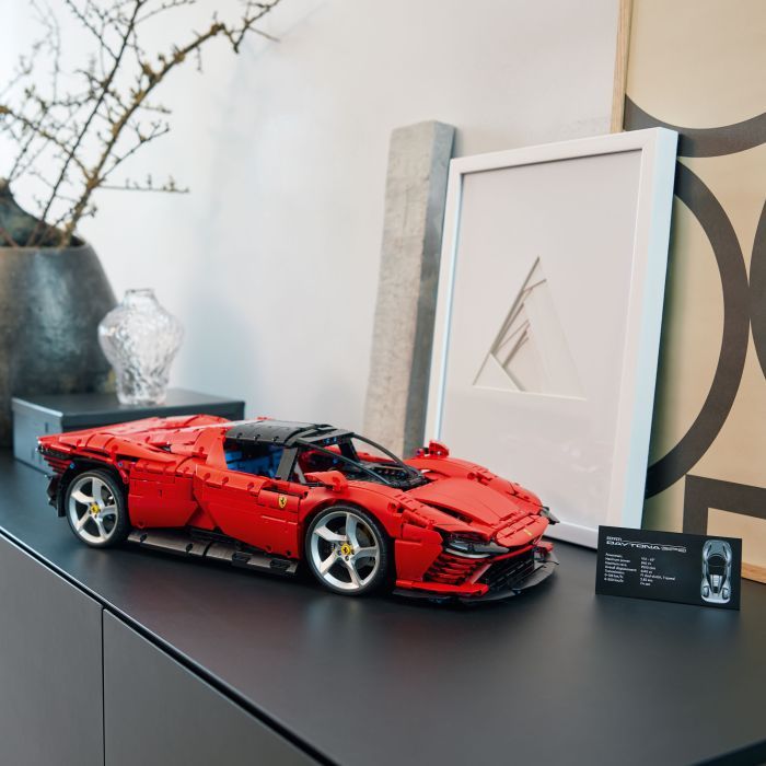 Конструктор LEGO Technic Ferrari Daytona SP3 (42143) зображення 10