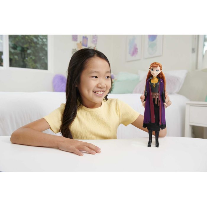 Кукла Disney Princess Анна из м/ф Ледяное сердце в образе путешественницы (HLW50) изображение 6