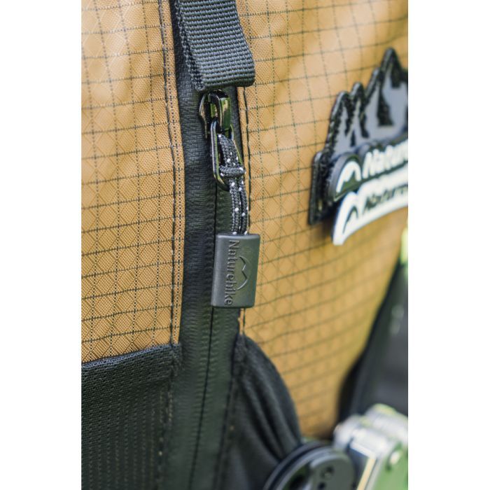 Рюкзак туристический Naturehike CNK2300016, 30+5 л, коричневий (6976507661133) изображение 6