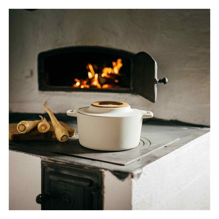 Кастрюля Fiskars Norden Limited Colour Edition чавунна 4 л колір кропива (1071128) изображение 8