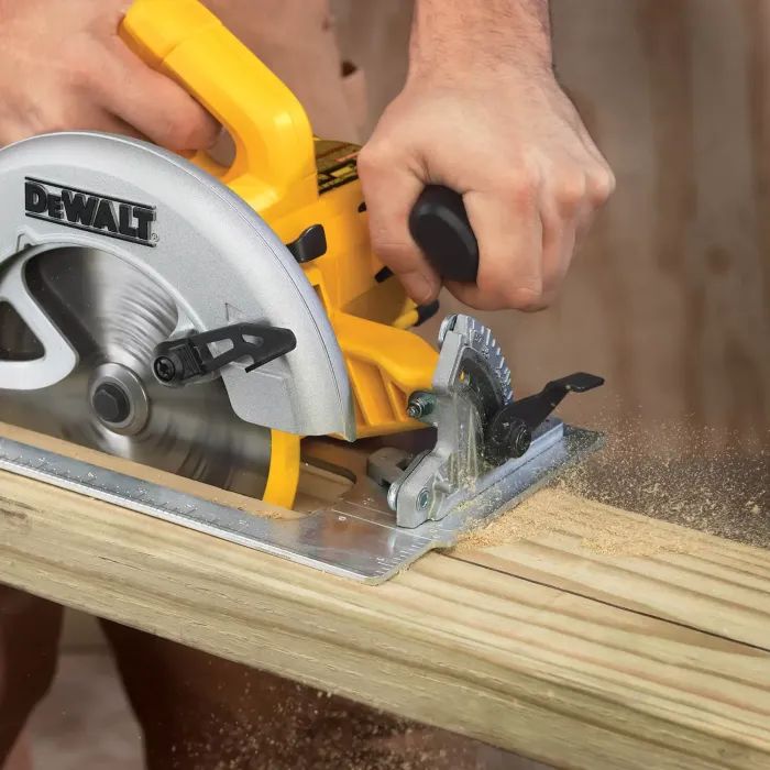 Дисковая пила DeWALT 1600 Вт, диск 190х30 мм, 4.0 кг, кейс (DWE575K) изображение 2